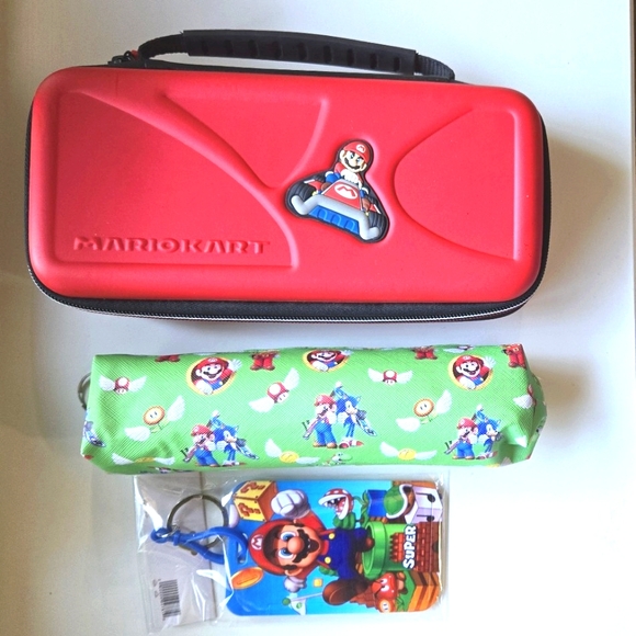 Nintendo Switch - Red Mario Kart Carrying Case with Extras 🎯 - Picture 6 of 6